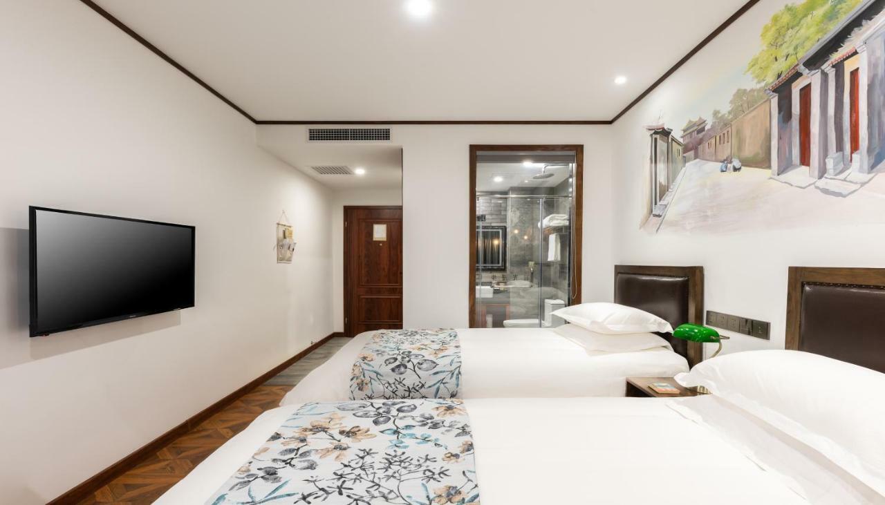 Nostalgia Hotel Near Prince Gong'S Mansion- Beihai Park, Tian'Anmen Square, Nanluoguxiang Hutong, Huguosi Hutong Snack Street, 5 Minutes Walk Away From Ping'Anli Subway Station, Free Ice Cream And Laundry Service,English Communication Well Pequim Exterior foto