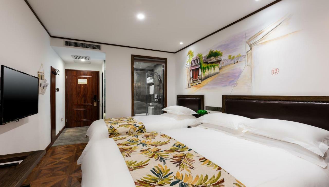 Nostalgia Hotel Near Prince Gong'S Mansion- Beihai Park, Tian'Anmen Square, Nanluoguxiang Hutong, Huguosi Hutong Snack Street, 5 Minutes Walk Away From Ping'Anli Subway Station, Free Ice Cream And Laundry Service,English Communication Well Pequim Exterior foto